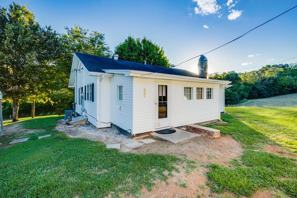 Photo #30: 134 Bunker Hill Road