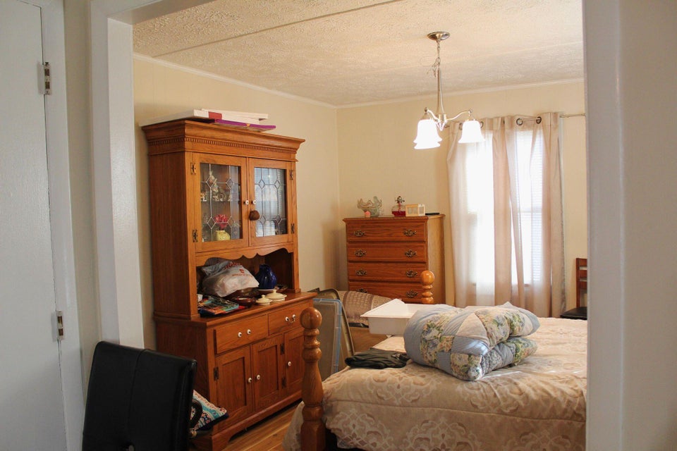 Photo #5: 1136 Midland Drive