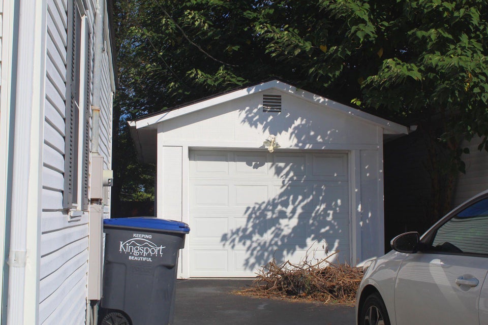 Photo #21: 1136 Midland Drive