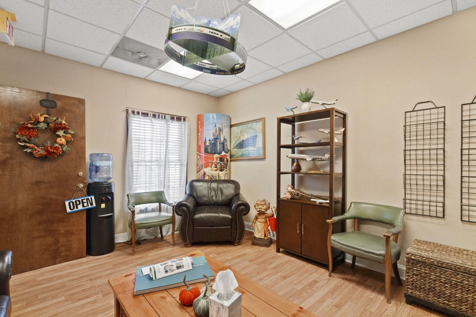 Photo #4: 206 Princeton Road