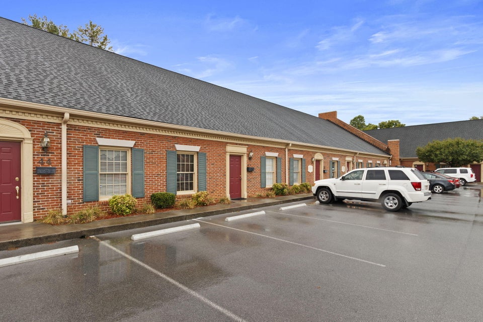 Photo #17: 206 Princeton Road