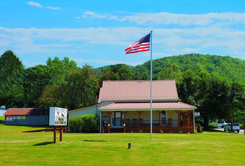 Photo #1: 100 Railroad Avenue