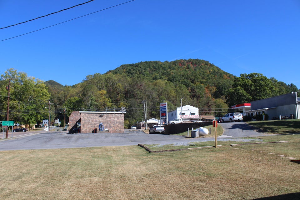 Photo #27: 100 Railroad Avenue