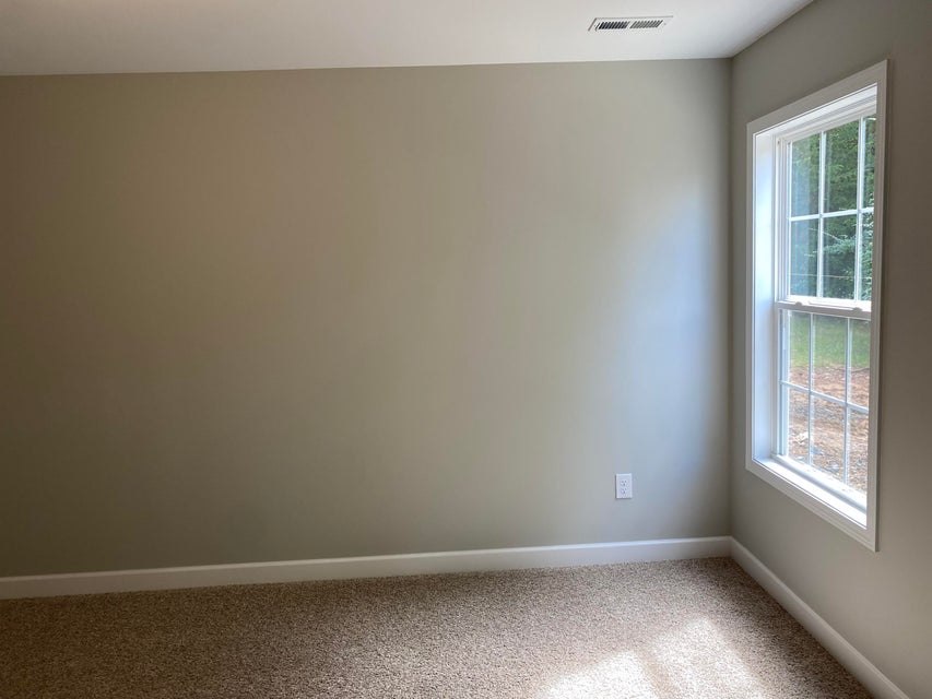 Photo #13: 200 Ridge Pointe Drive