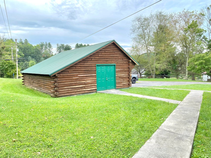 Photo #17: 6327 Hurricane Road