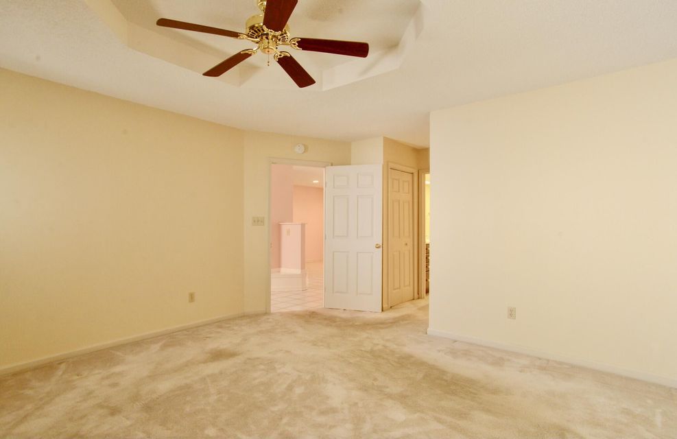 Photo #48: 512 Willowbrook Trace