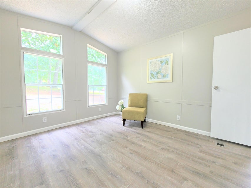 Photo #33: 115 Scarbrough Lane