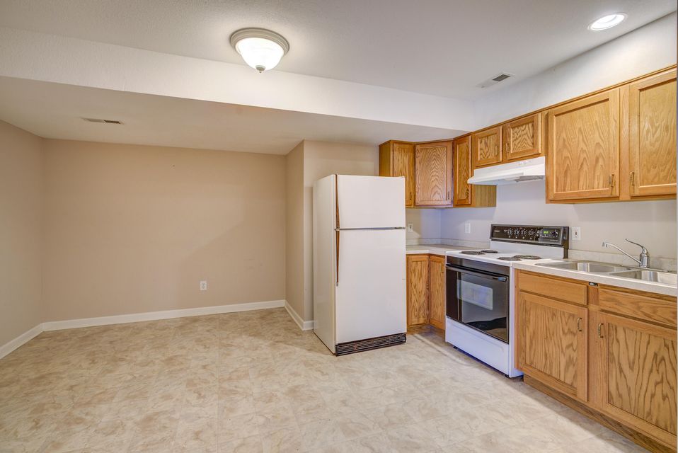 Photo #42: 412 Bellington Drive