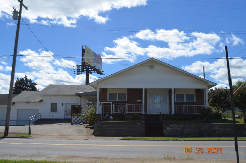 Photo #1: 211 Elm Street