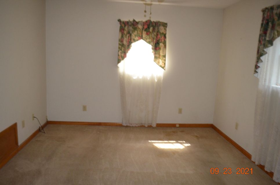 Photo #12: 211 Elm Street
