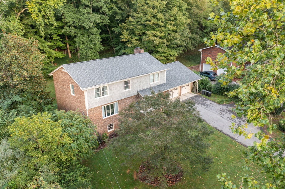 Photo #2: 429 N Holston River Dr