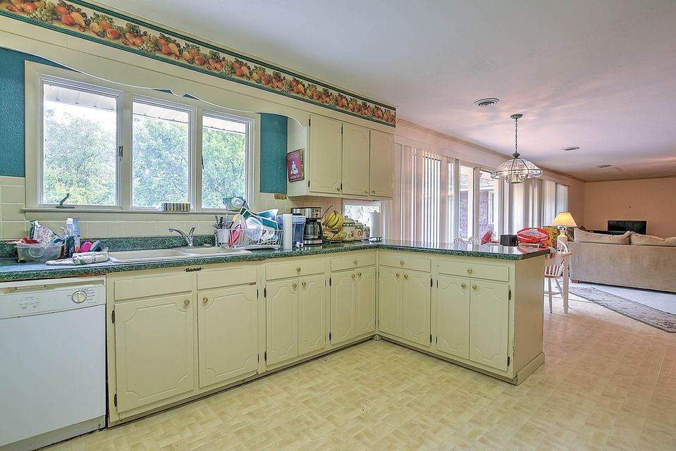 Photo #15: 3927 Skyland Drive