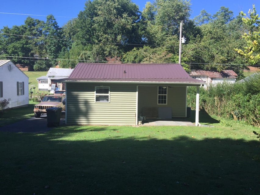 Photo #8: 708 Well Street