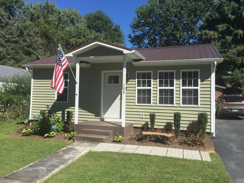 Photo #2: 708 Well Street