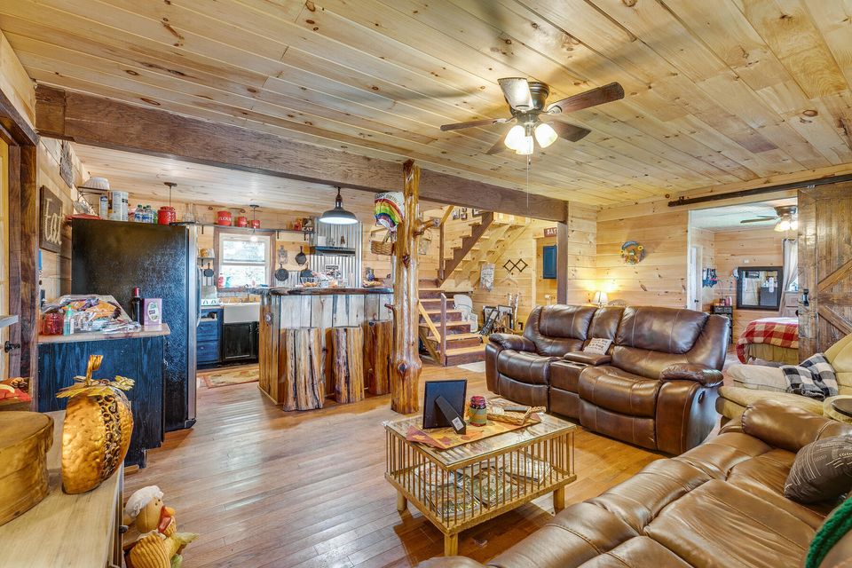 Photo #12: 928 Millers Bluff Road