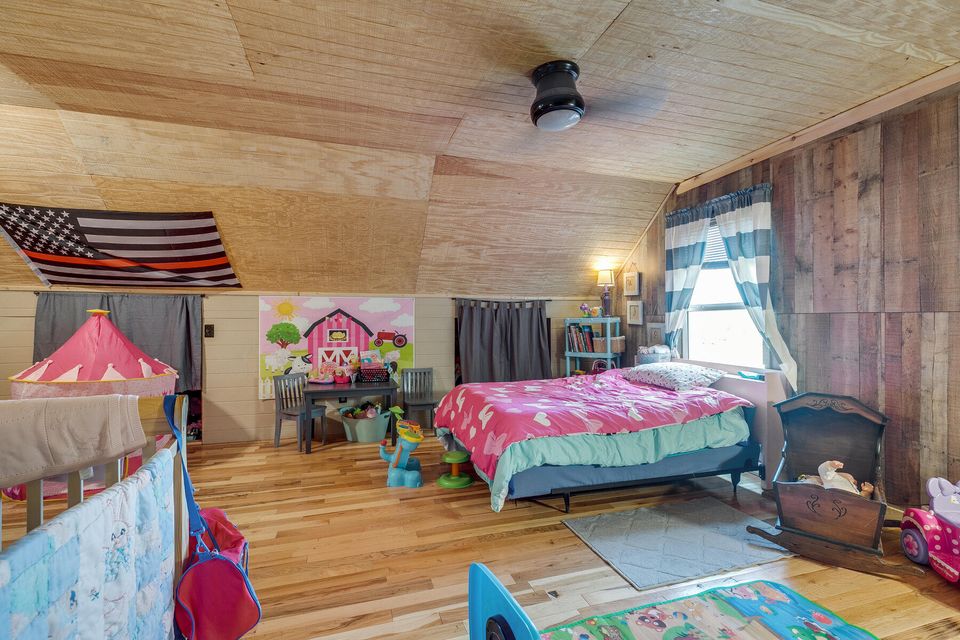 Photo #27: 928 Millers Bluff Road