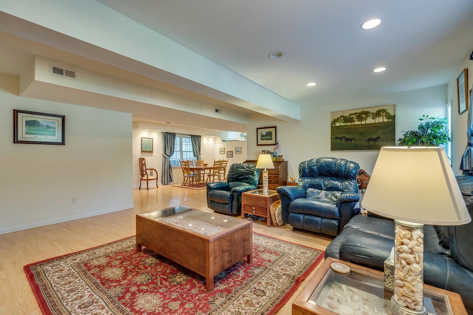 Photo #27: 675 Golf Course Drive