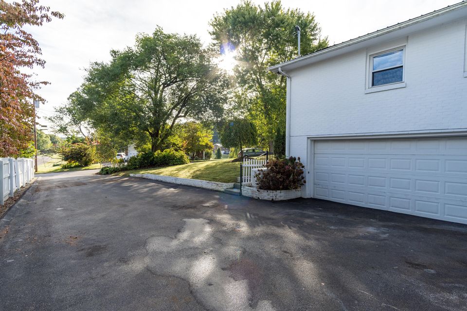 Photo #12: 802 Wedgewood Road