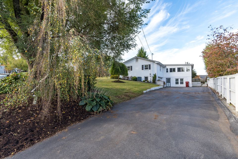 Photo #10: 802 Wedgewood Road