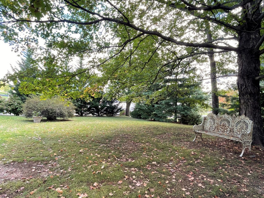 Photo #40: 403 Maple Avenue