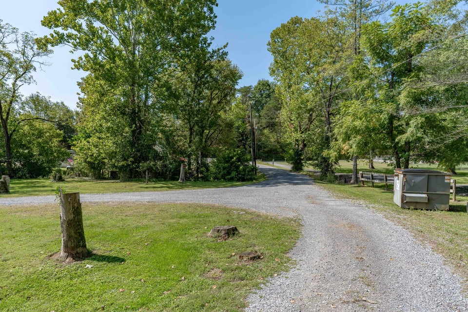 Photo #40: 716 Packing House Road