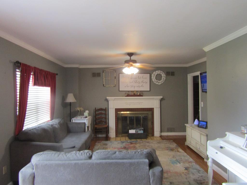 Photo #16: 910 Bill Welch Lane