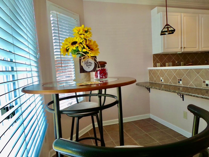 Photo #5: 512 Willowbrook Trace