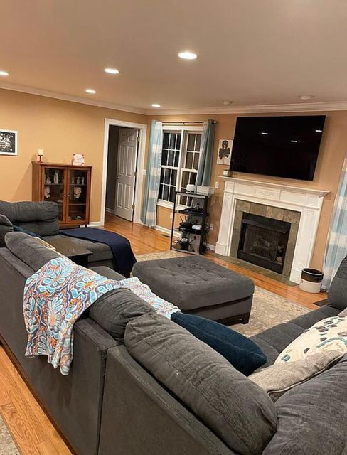 Photo #9: 18953 Chaparral Drive