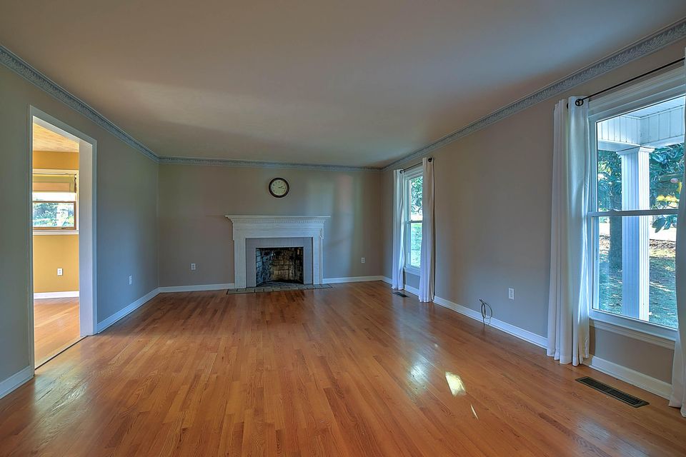 Photo #5: 835 Sir Echo Drive