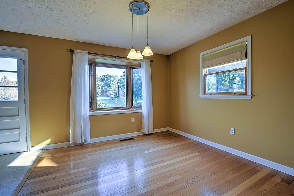 Photo #7: 835 Sir Echo Drive