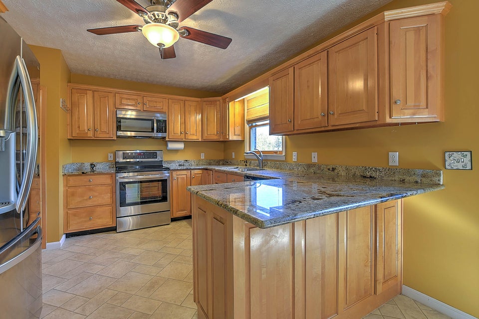 Photo #11: 835 Sir Echo Drive