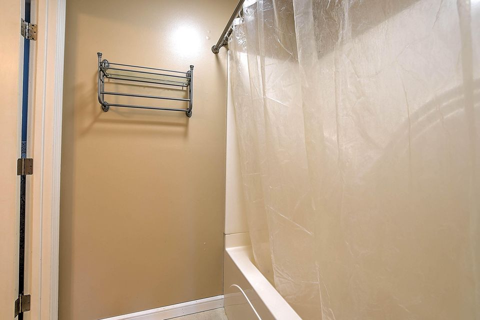 Photo #15: 835 Sir Echo Drive