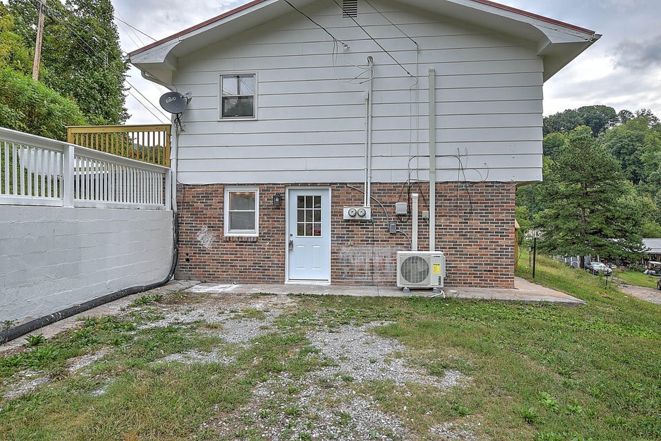 Photo #31: 280 Chambers Drive