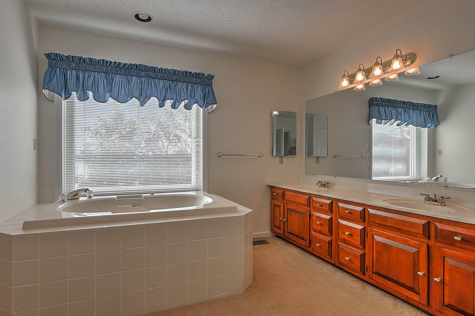 Photo #29: 15481 Briarwood Ln Lane