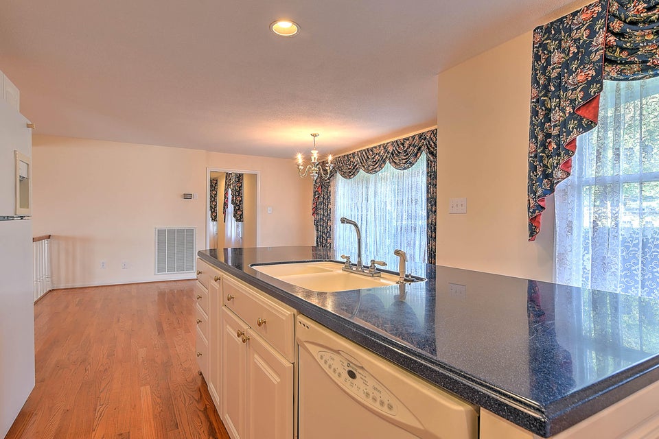 Photo #15: 15481 Briarwood Ln Lane