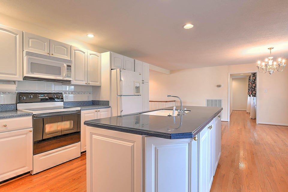 Photo #16: 15481 Briarwood Ln Lane