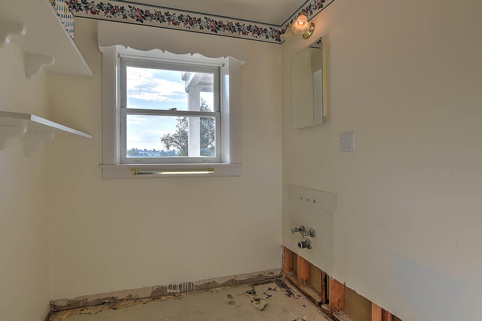 Photo #36: 15481 Briarwood Ln Lane