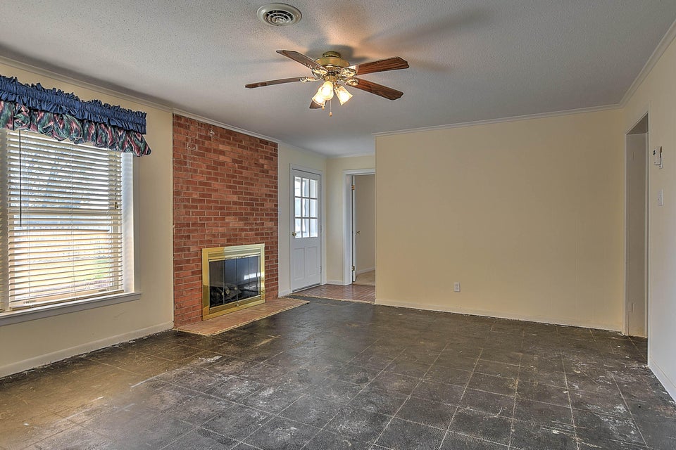 Photo #31: 15481 Briarwood Ln Lane