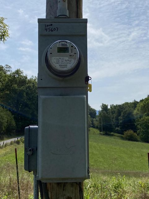 Photo #11: 902 Montgomery Hollow Road