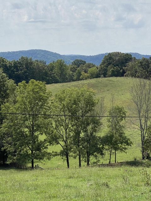 Photo #28: 902 Montgomery Hollow Road