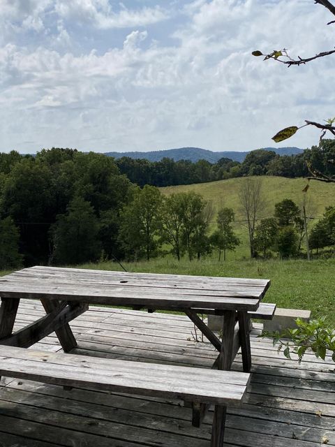 Photo #19: 902 Montgomery Hollow Road
