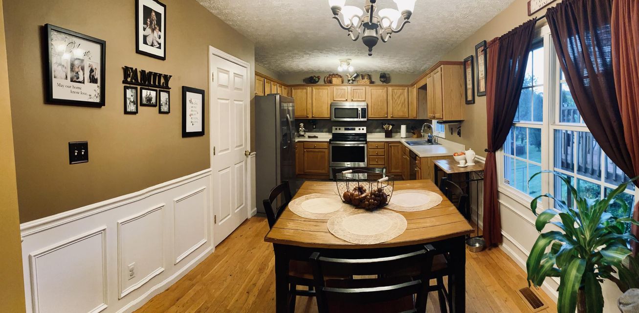 Photo #6: 1016 Carrington Court