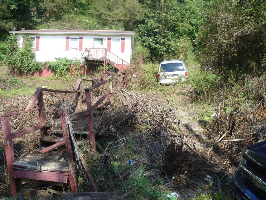 Photo #5: 327 Henry Street