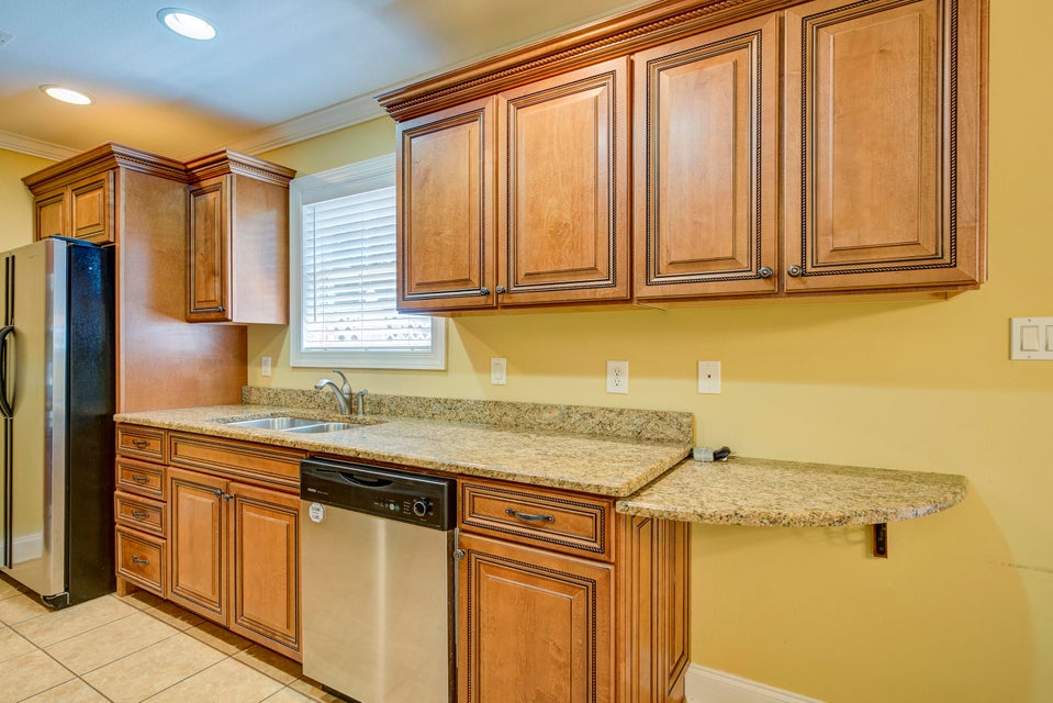 Photo #12: 67 Hiddenbrook Lane