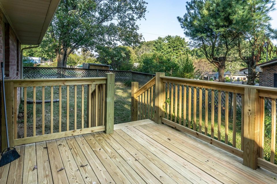 Photo #6: 390 Fairfield Drive