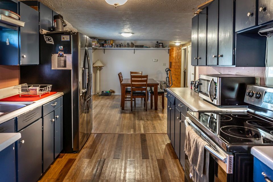 Photo #46: 390 Fairfield Drive