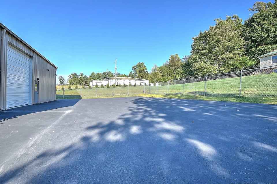 Photo #18: 1397 Shipley Ferry Road