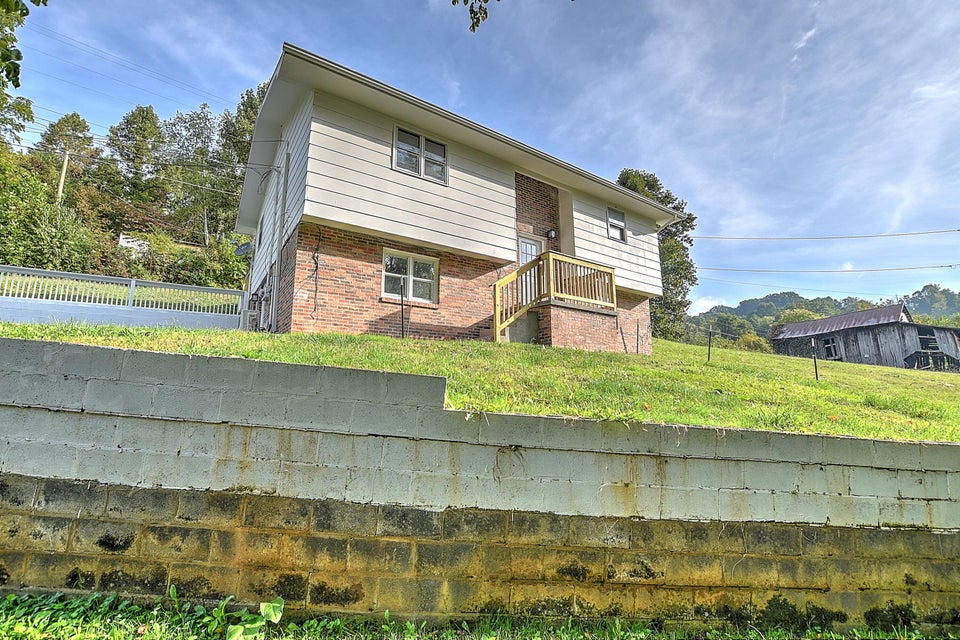 Photo #29: 280 Chambers Drive