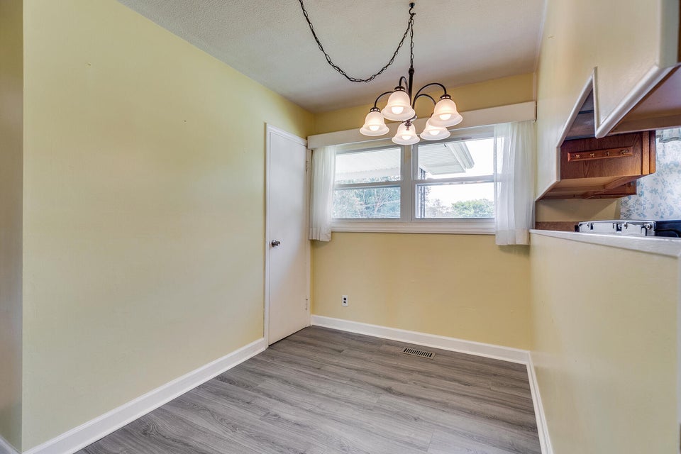 Photo #14: 1001 Huffine Road