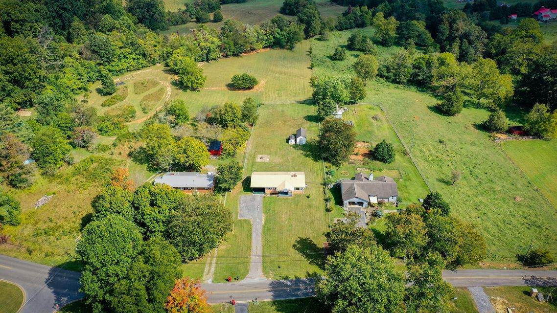 Photo #38: 1001 Huffine Road